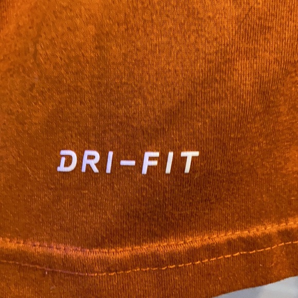 Men’s UT Longhorns shirt - Picture 2 of 4